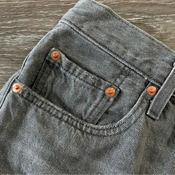 Levi's‎ 501 Cut off Button fly Jean
Shorts Grey W26 - Picture 3 of 10